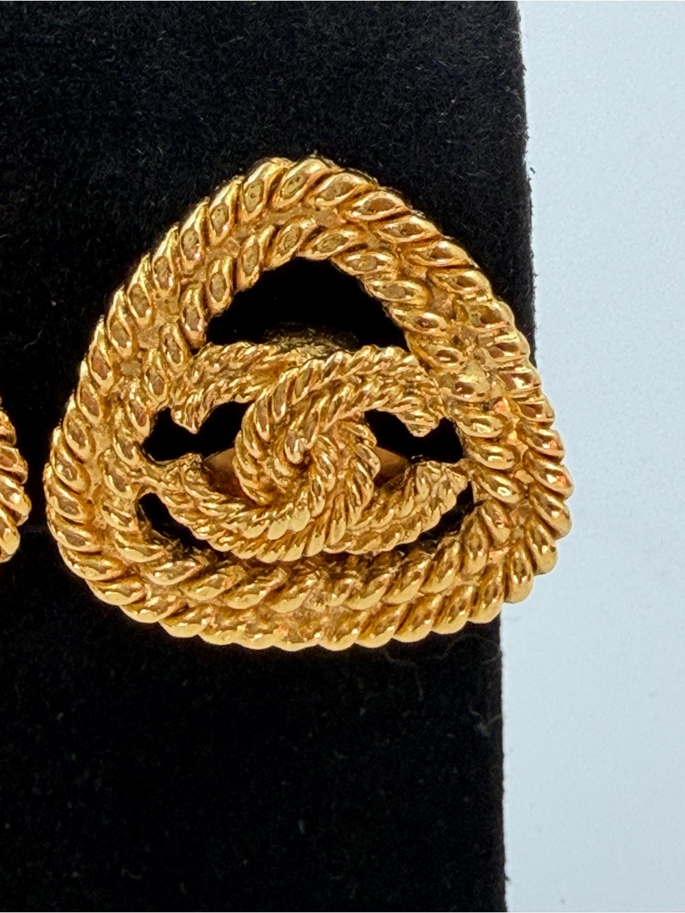 CHANEL Vintage 1991 Gold Twisted Rope CC Clip-On Earrings w/Chanel Box and COA - Picture 6 of 12